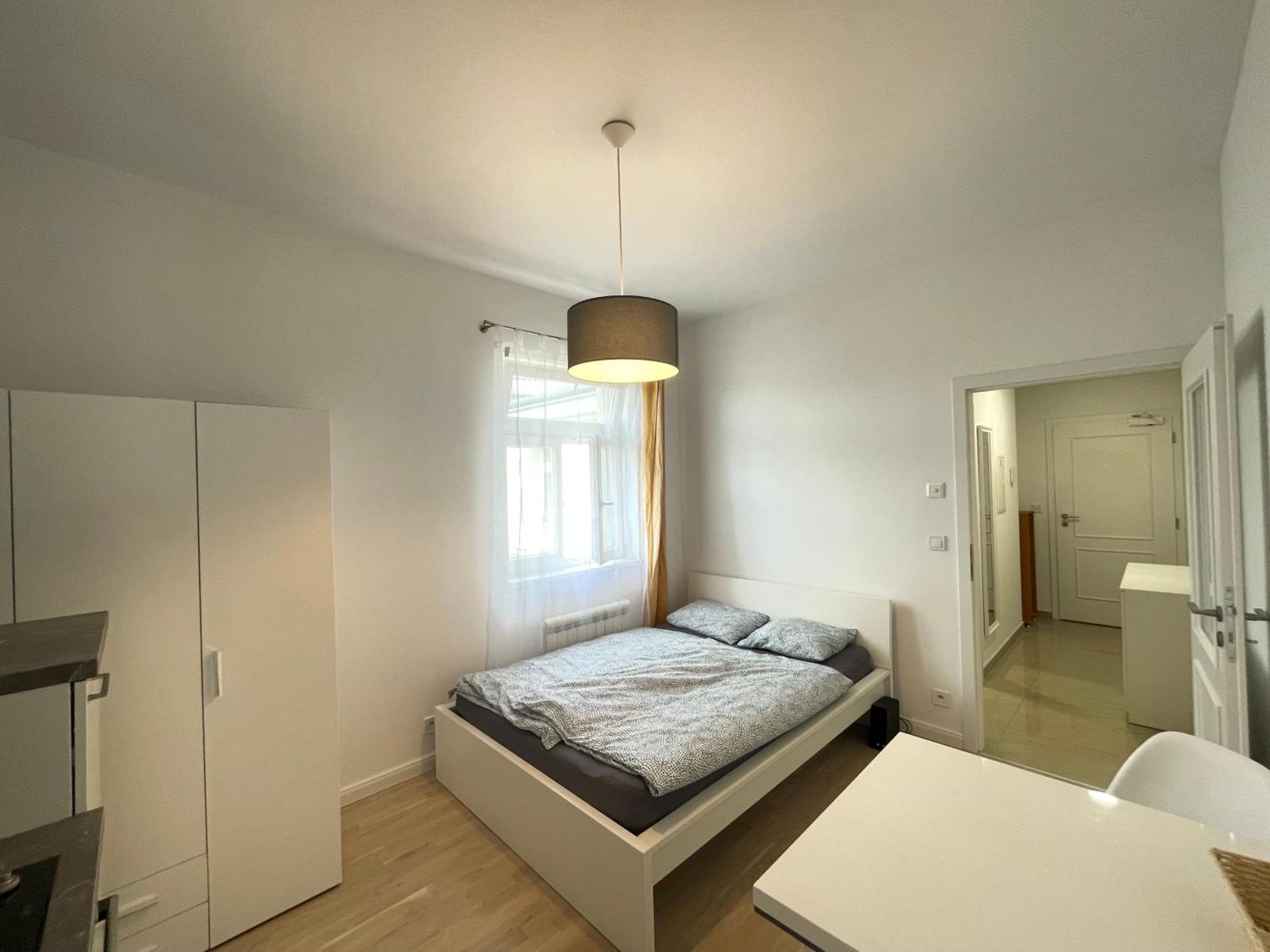 Wash Apartment On Metro Prague 1 Экстерьер фото